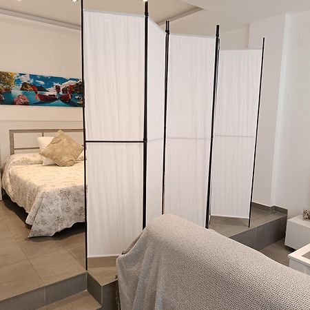 Apartamento Alhucemas Playa マラガ エクステリア 写真