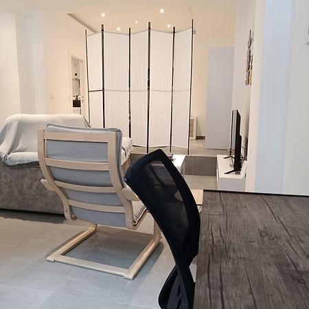 Apartamento Alhucemas Playa マラガ エクステリア 写真