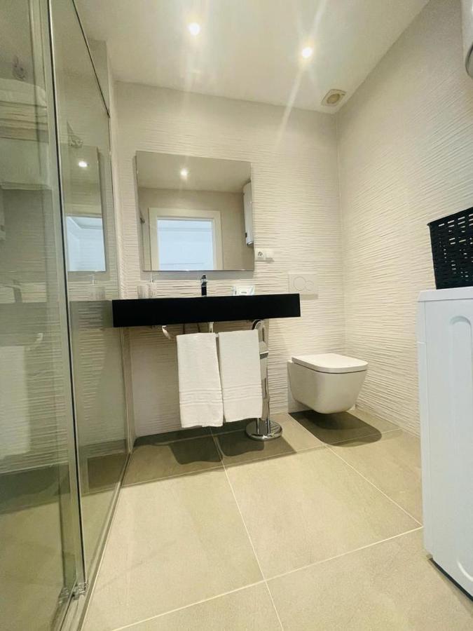 Apartamento Alhucemas Playa マラガ エクステリア 写真